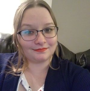 Meet your Posher, Joanie